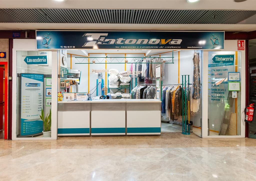 Tintonova en el Centro Comercial Plaza Elíptica en Vigo